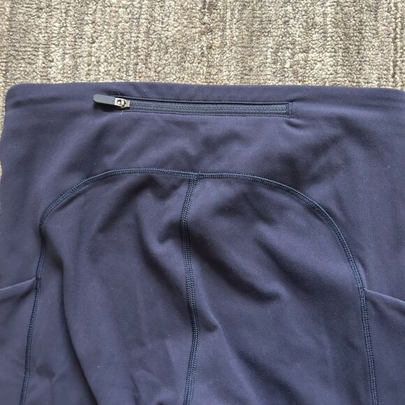 Lululemon Speed Up Tight, Luxtreme, Midnight Navy, Size 4 - Picture 5 of 9